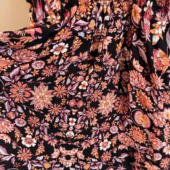 Love, Fire | Floral Patterned Open Arm Dress - Picture 2 of 14